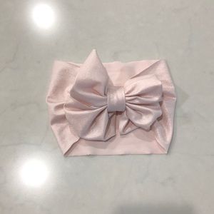 Pink sparkle bow